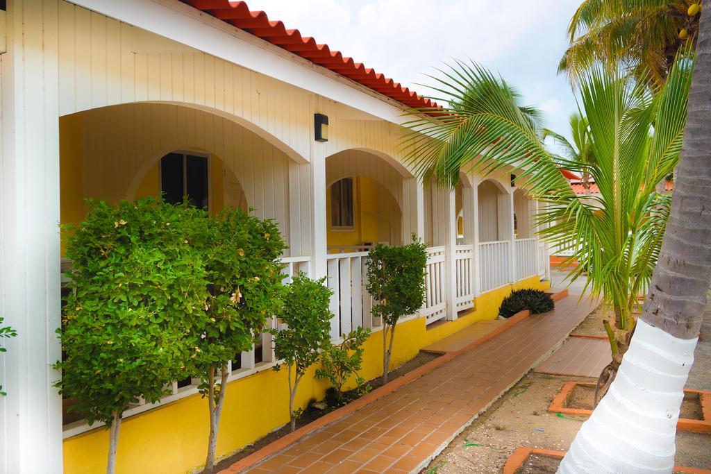 Coconut Inn Palm Beach Eksteriør bilde