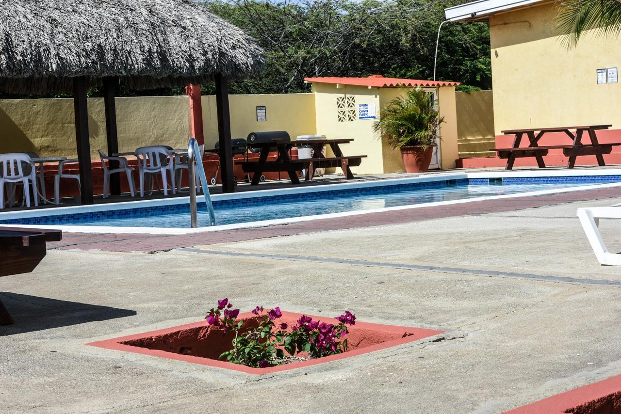 Coconut Inn Palm Beach Eksteriør bilde
